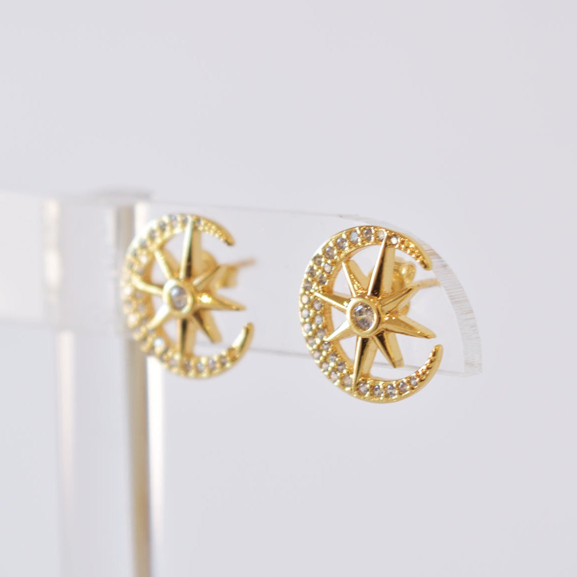Aretes Moonshine