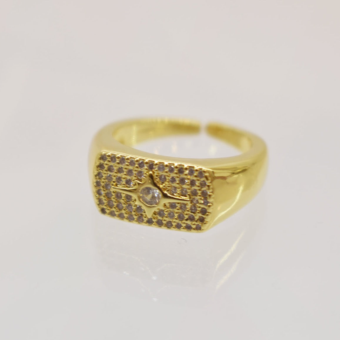 Anillo Lucía