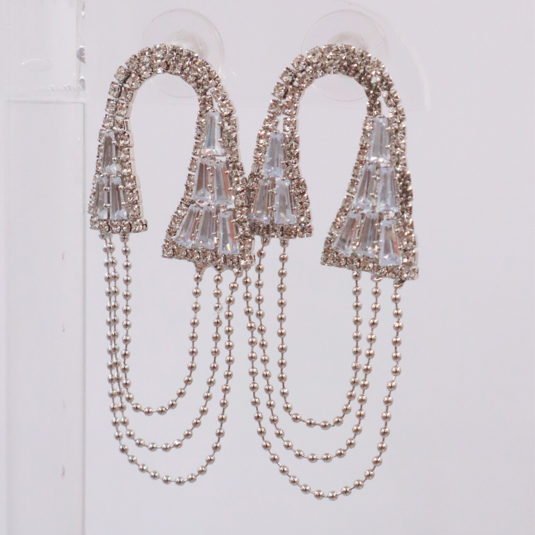 Aretes Nova