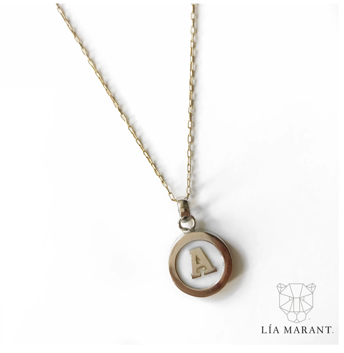 Inicial madre perla plata chica