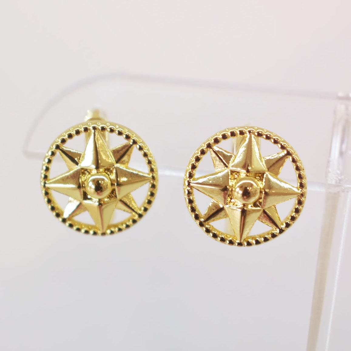 Aretes Compass